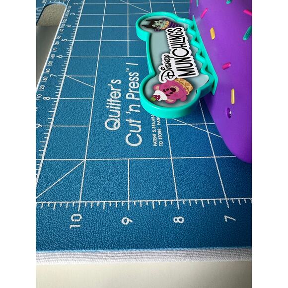 Disney Munchlings Ice Cream Cart Display Trinket Wagon - Picture 7 of 8